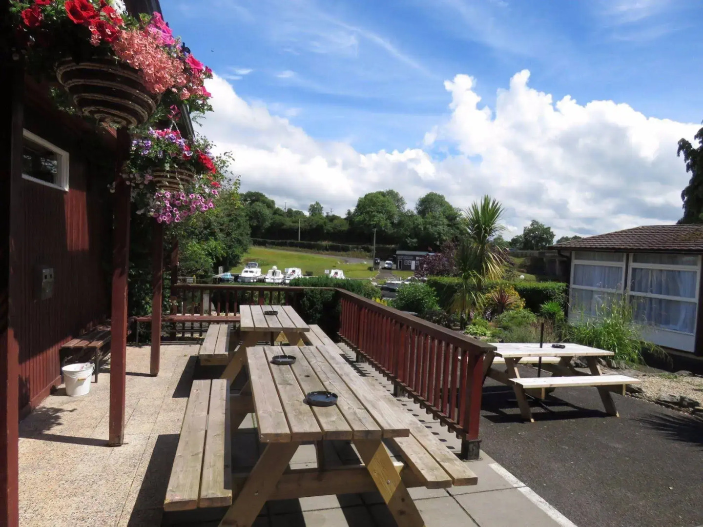 Carrybridge Lakeside Lodge