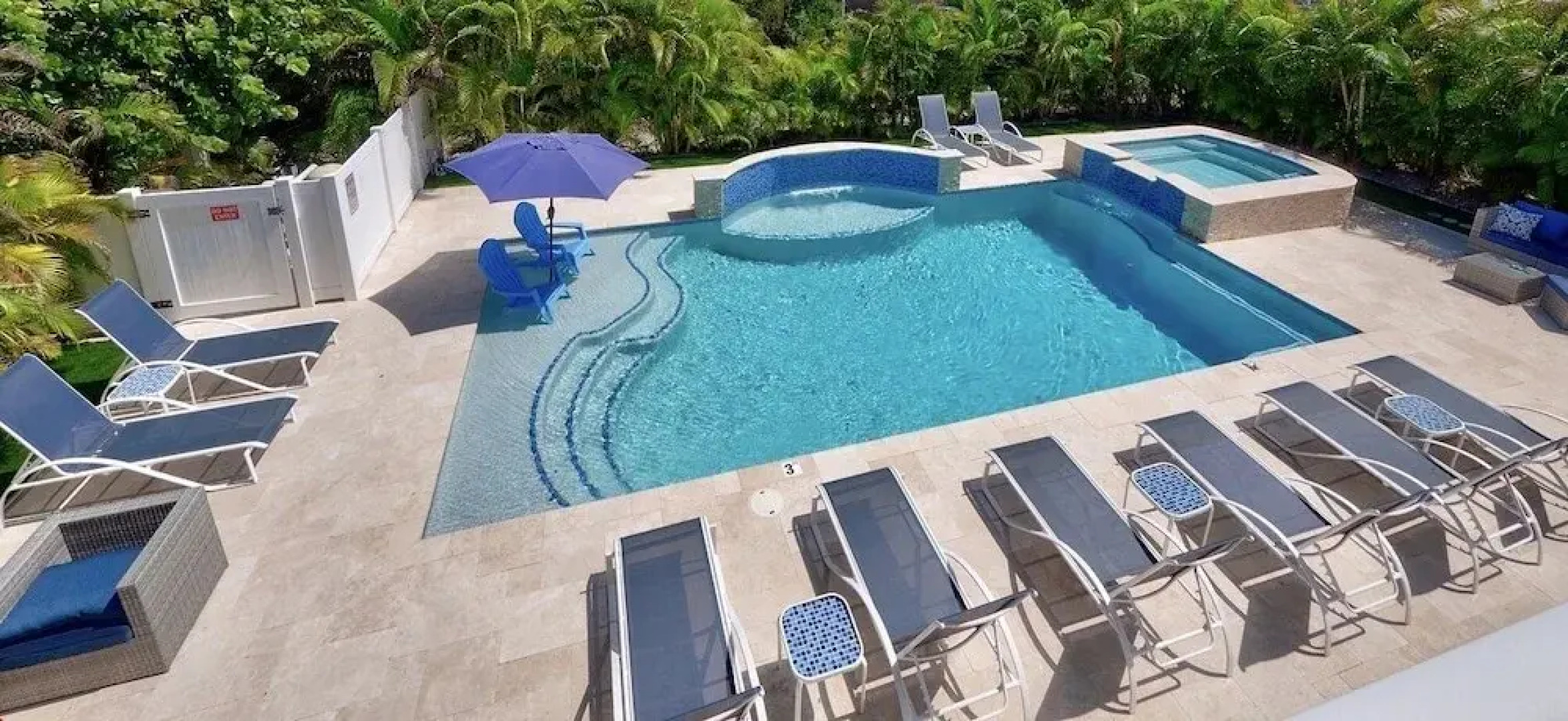 Seas The Day 8: Designer Beach W/ Pool! 3 Bedroom Condo