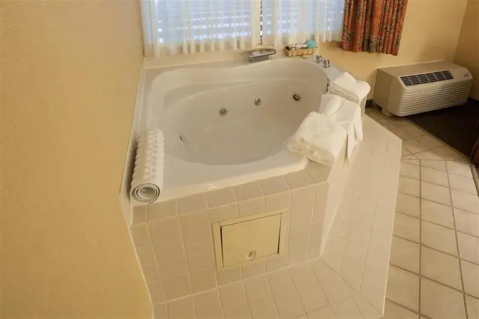 Country Inn & Suites By Carlson, Fergus Falls, Mn