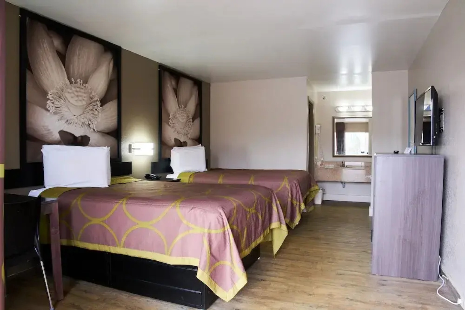 Super 8 Roanoke Rapids