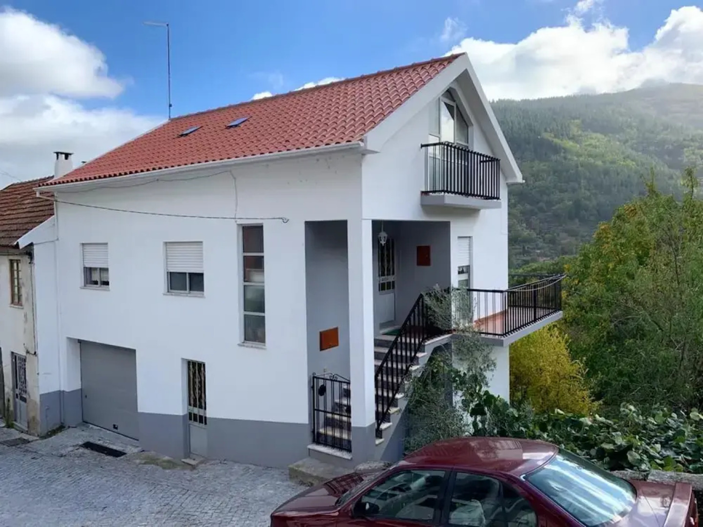 House With 2 Bedrooms in Manteigas, With Wonderful Mountain View and B