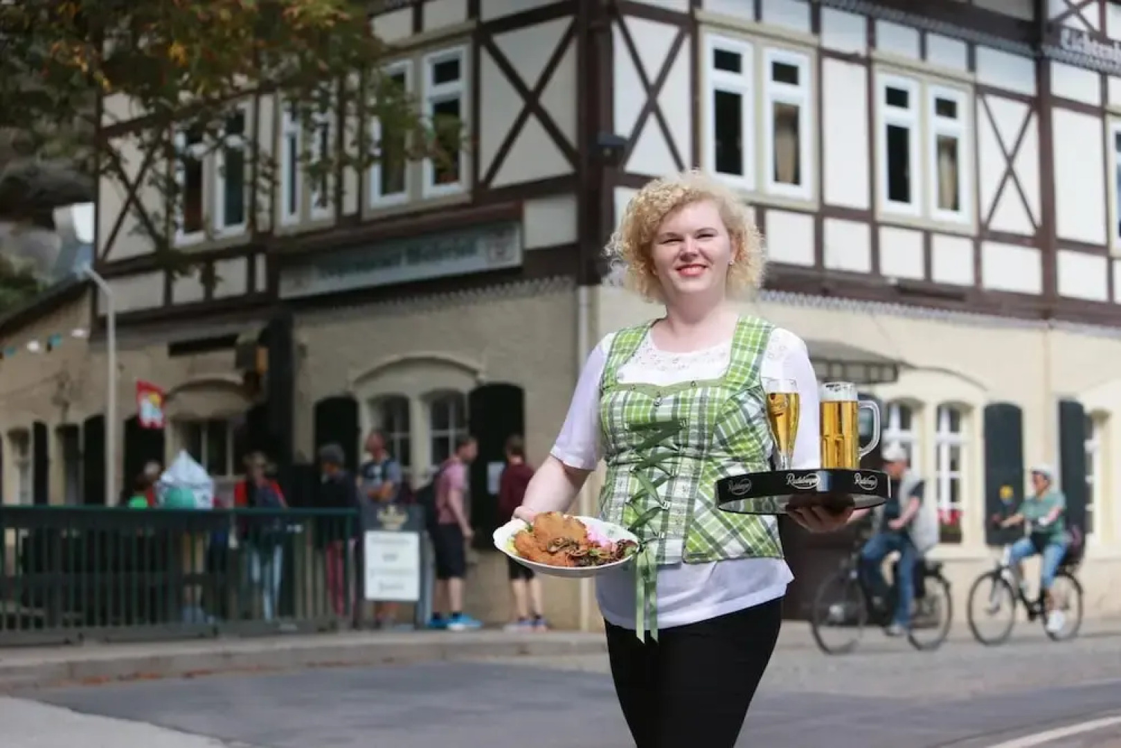 Gaststätte & Pension Lichtenhainer Wasserfall