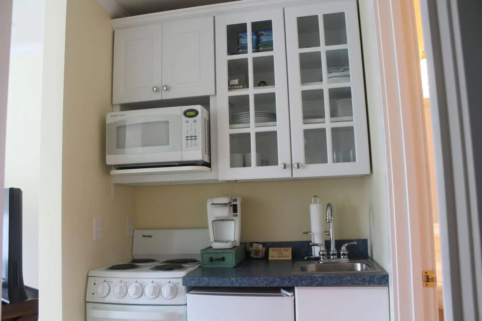 Captain's Cottage Suites