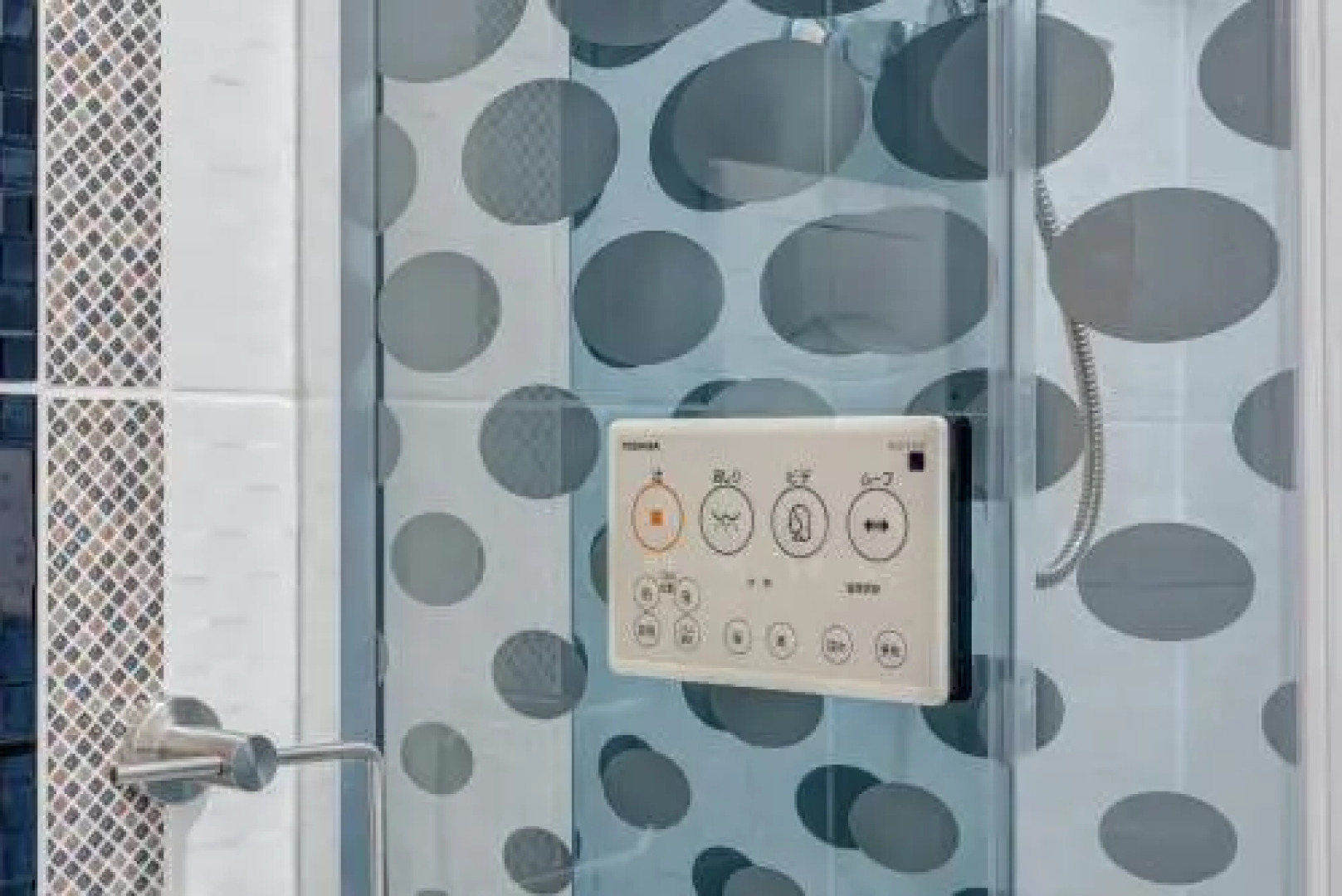 Bucharest Airport Suites & Villas