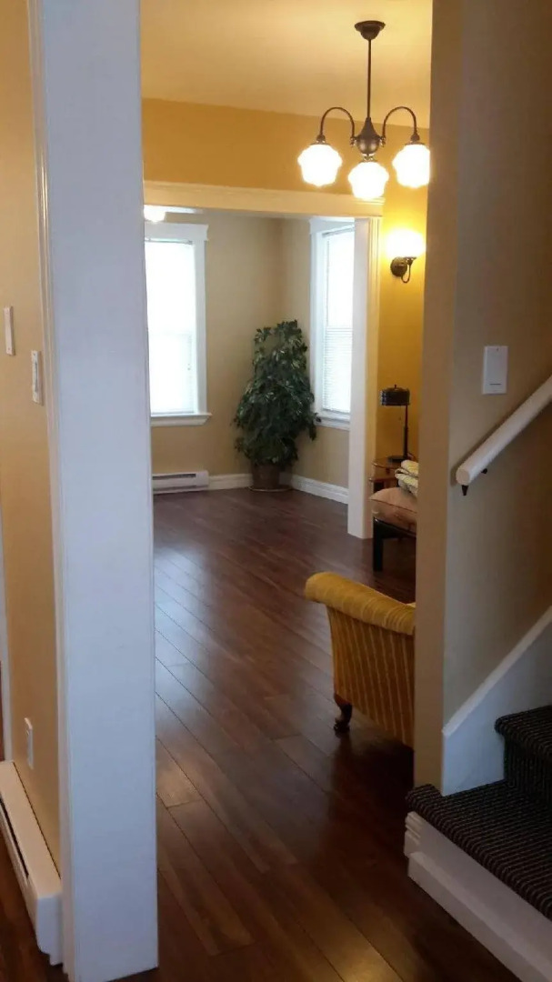 Eddie James Harbour Cottage