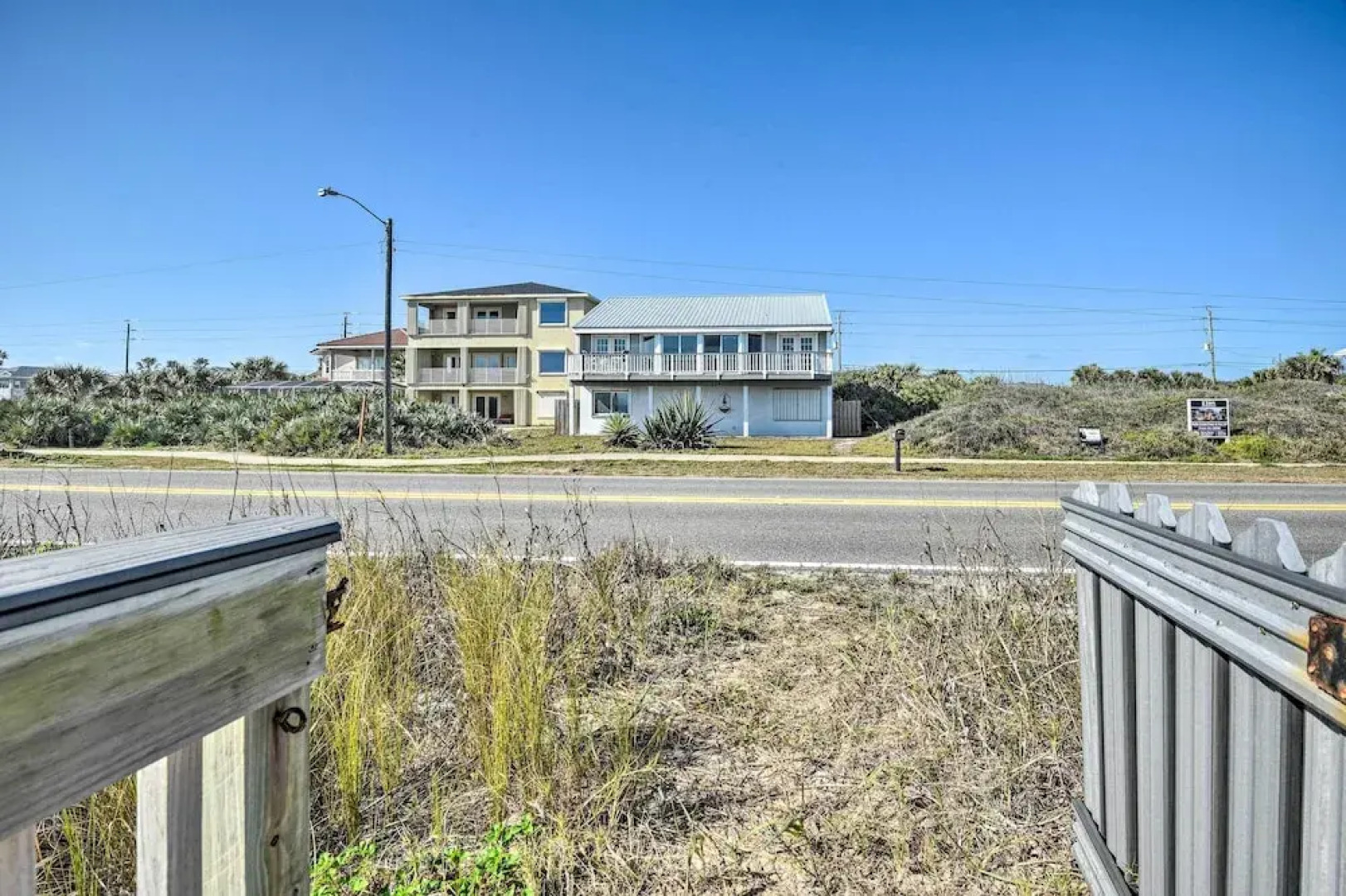 Sunny Florida Home w/ Decks & View, Steps to Beach