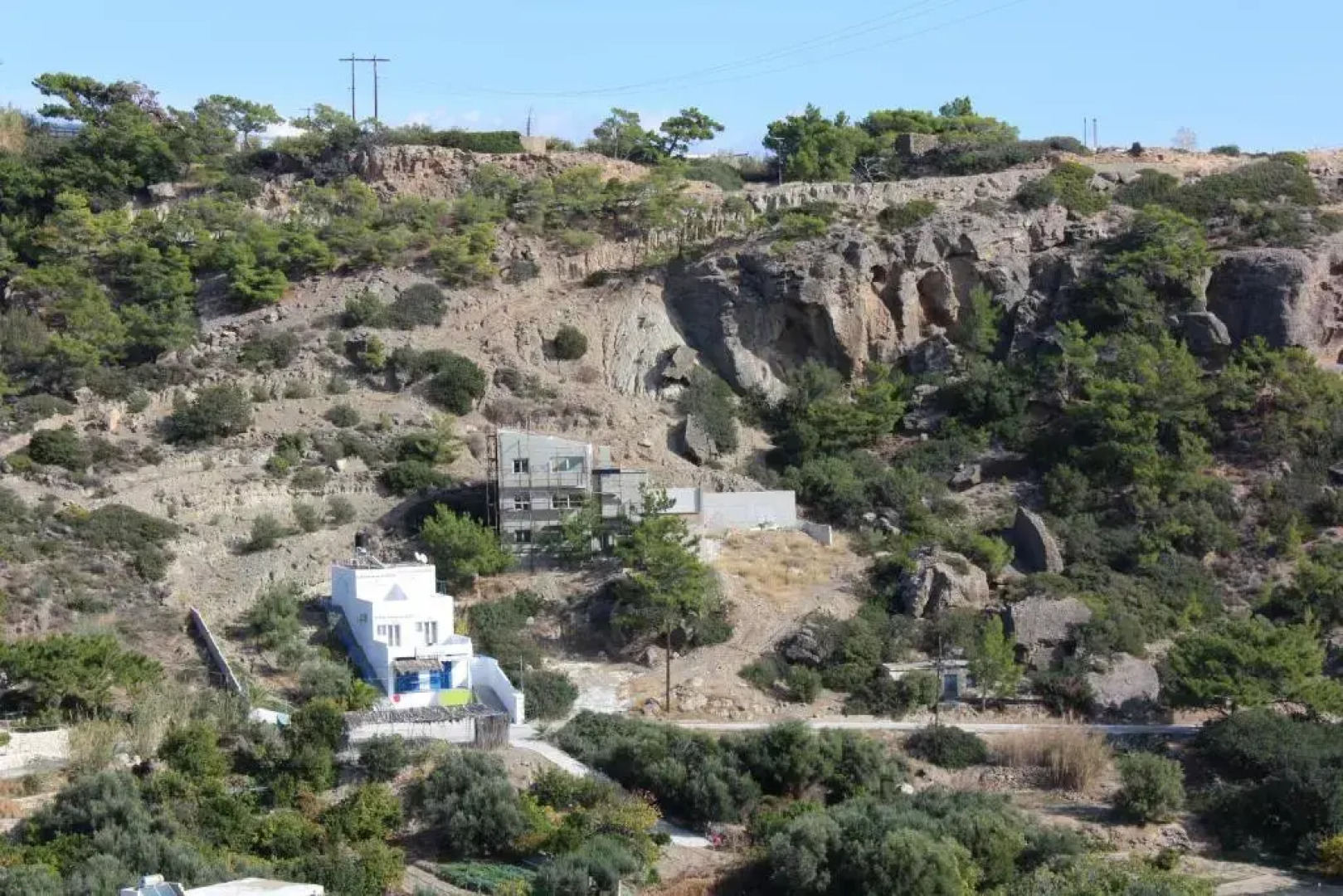 Aaron Studios Apartments