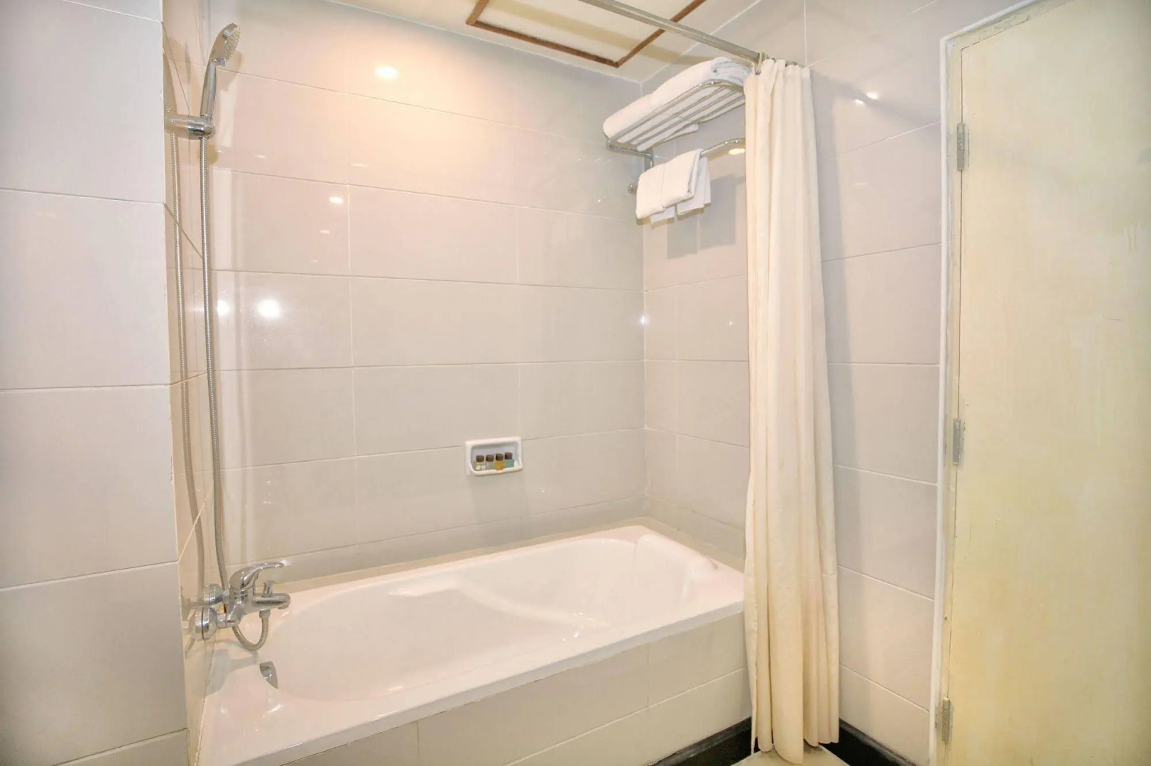 Bagan Thiripyitsaya Sanctuary Resort