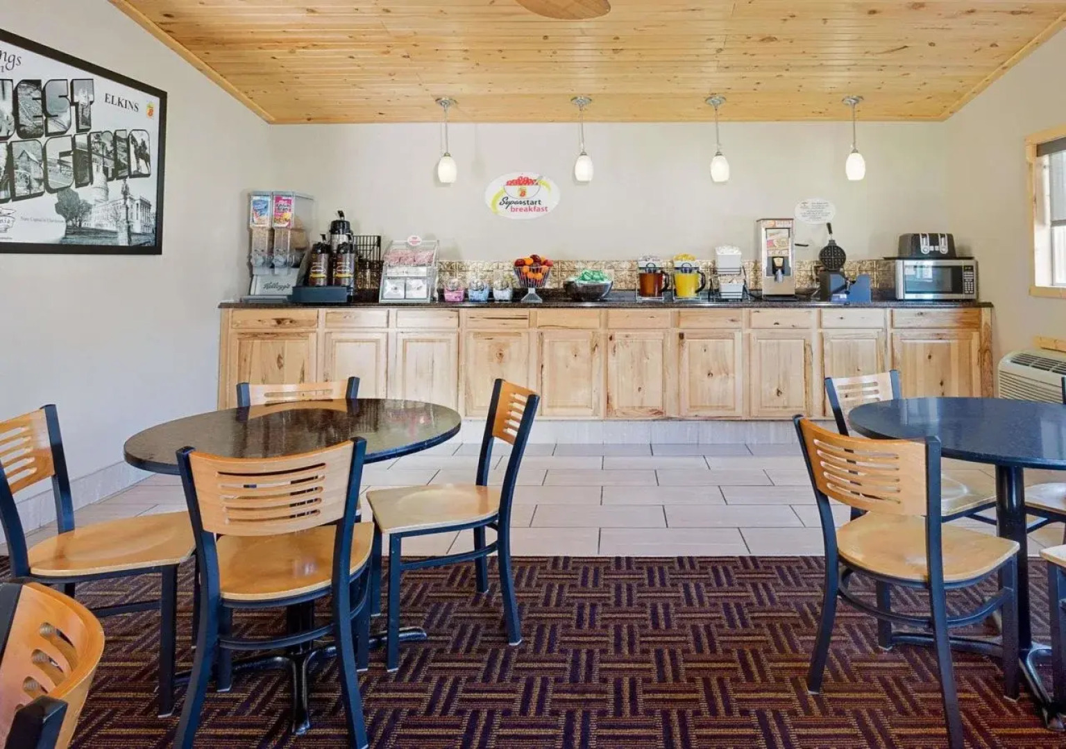 Super 8 by Wyndham Elkins