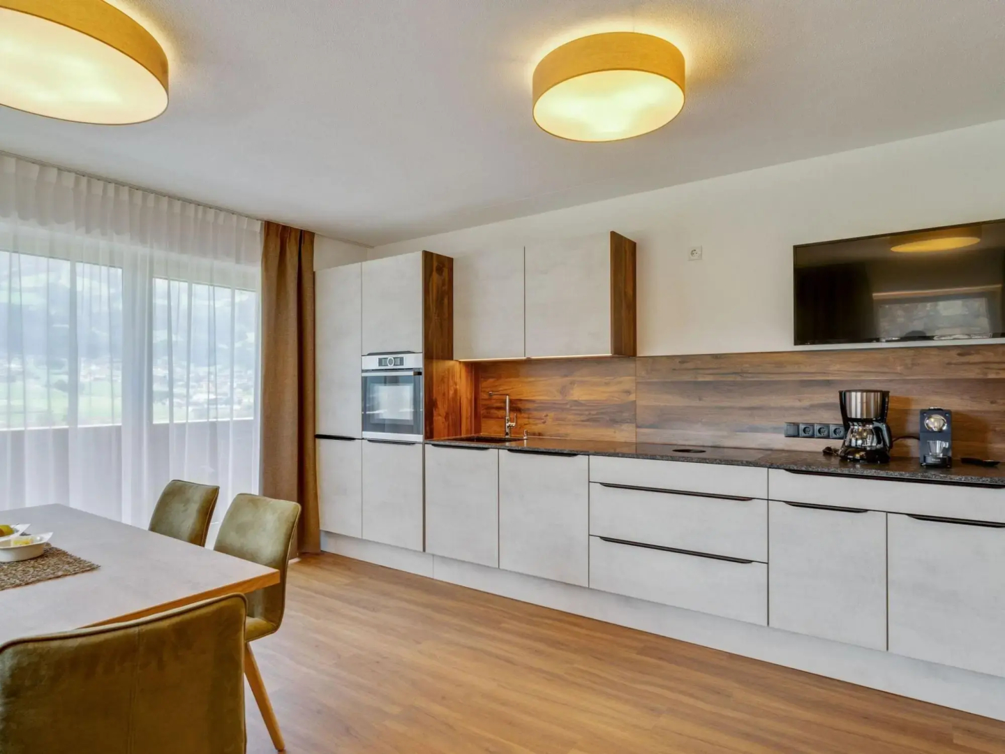 Beautiful Flat in Hart With Fitness Room