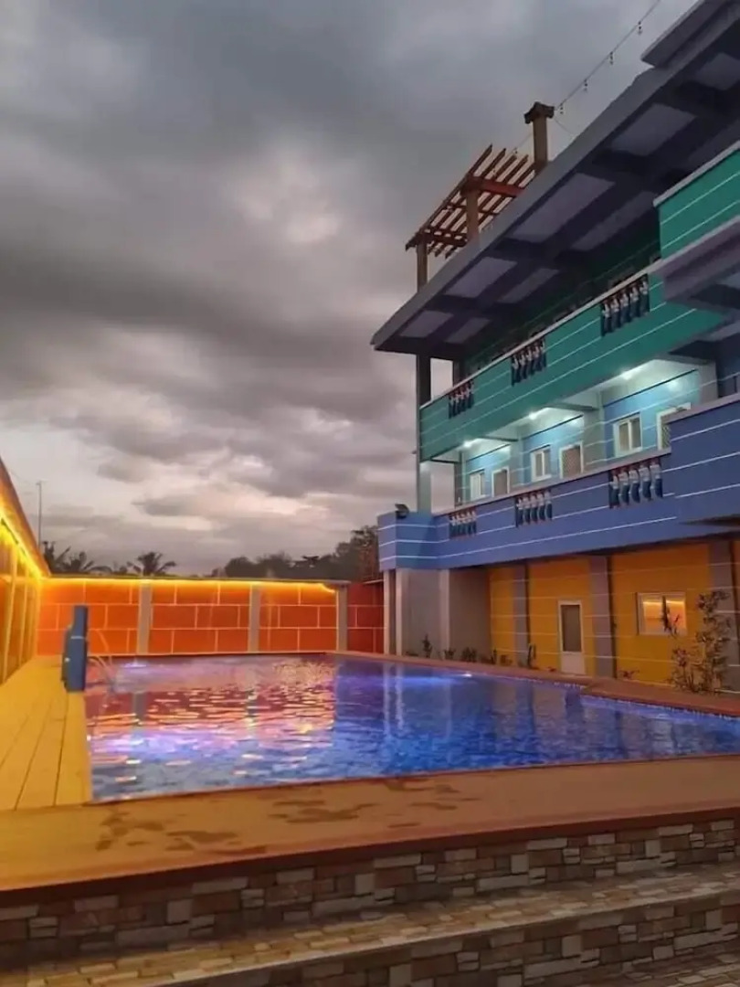 Sweet Mermaids Hotel and Restobar