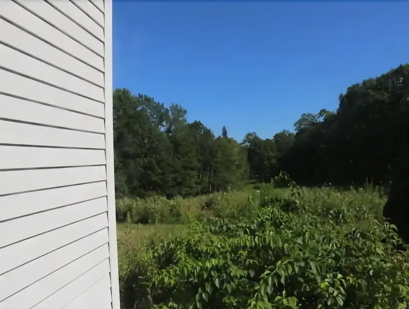 Annes Secret Garden - Two Bedroom Home