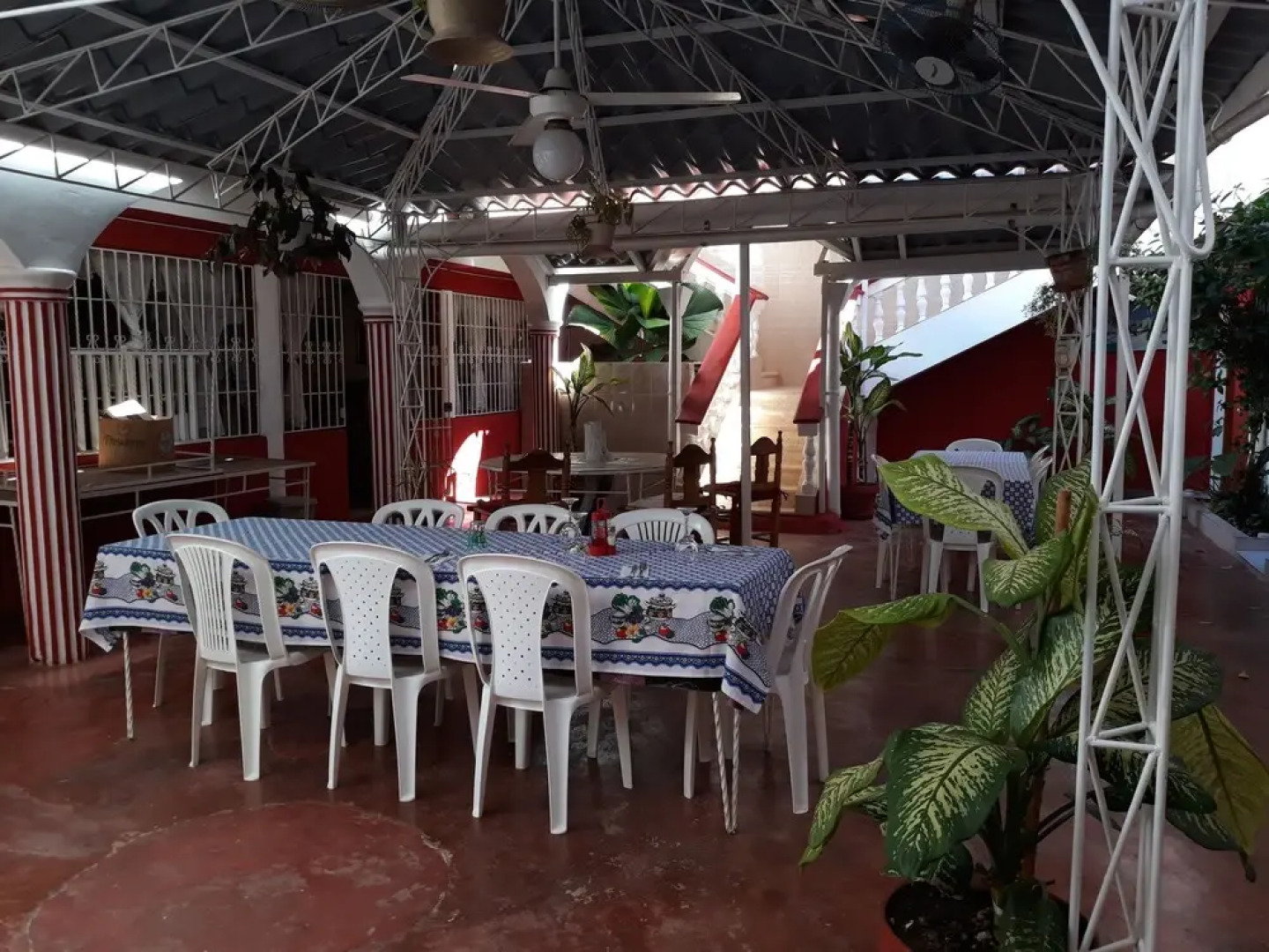 Hostal D Oleo Méndez