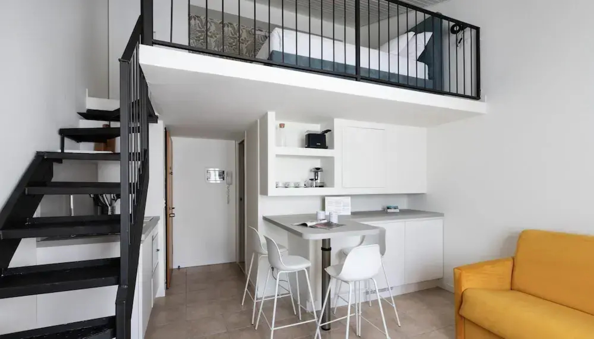 Italianway - The B Village Superior