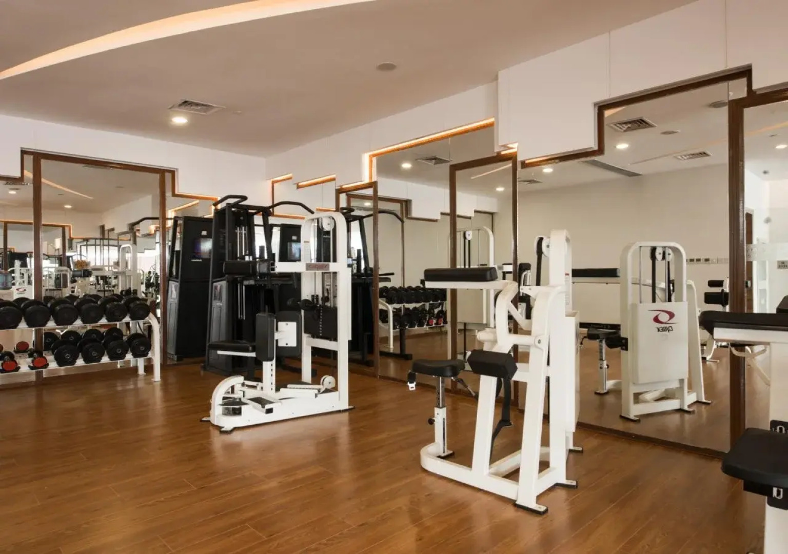 Regal Shanghai East Asia Hotel