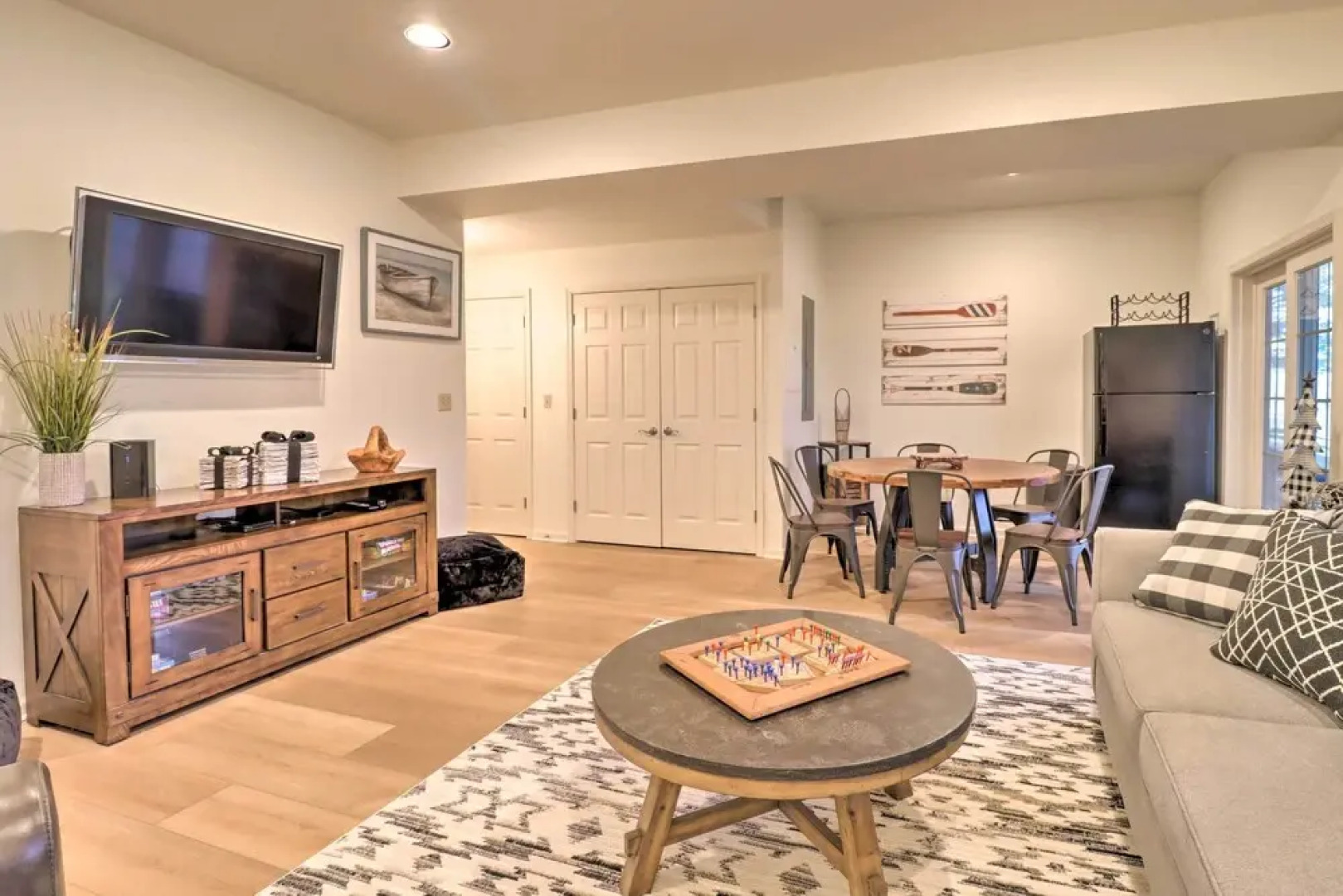 Poconos Townhome - Walk to Big Boulder Lake!