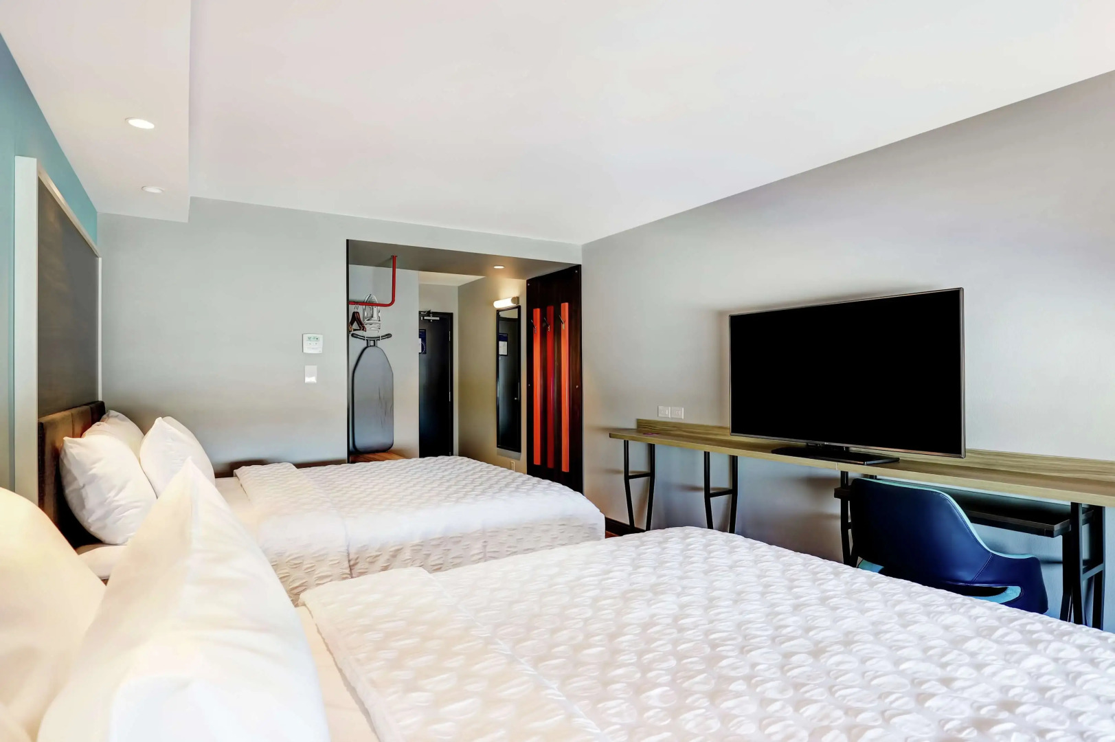 TRU BY Hilton Edmonton Windermere