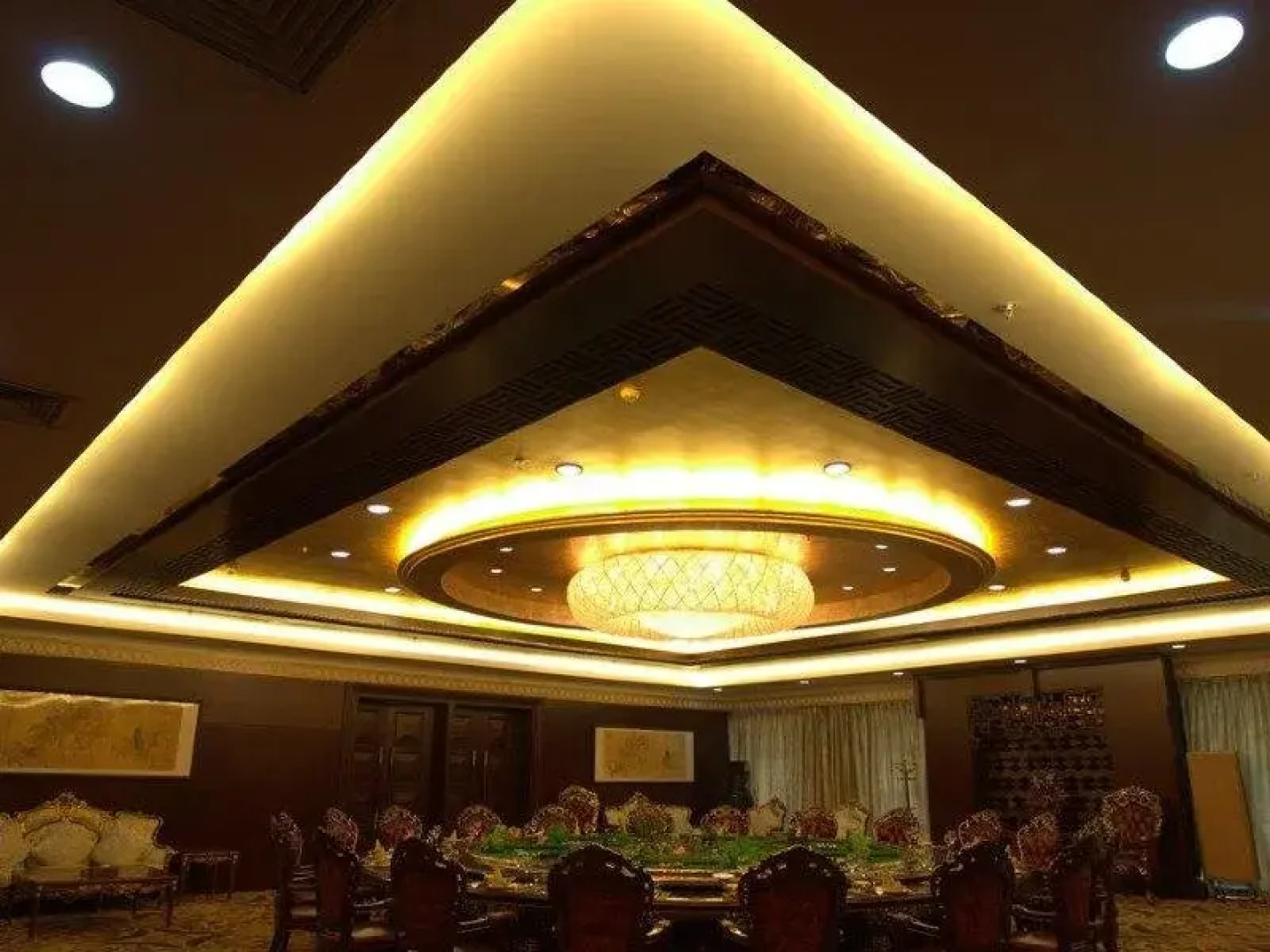 Wanfeng Grand Hotel