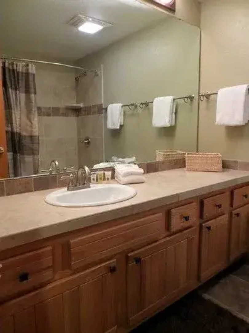 The Wood Creek Lodge by Crested Butte Lodging