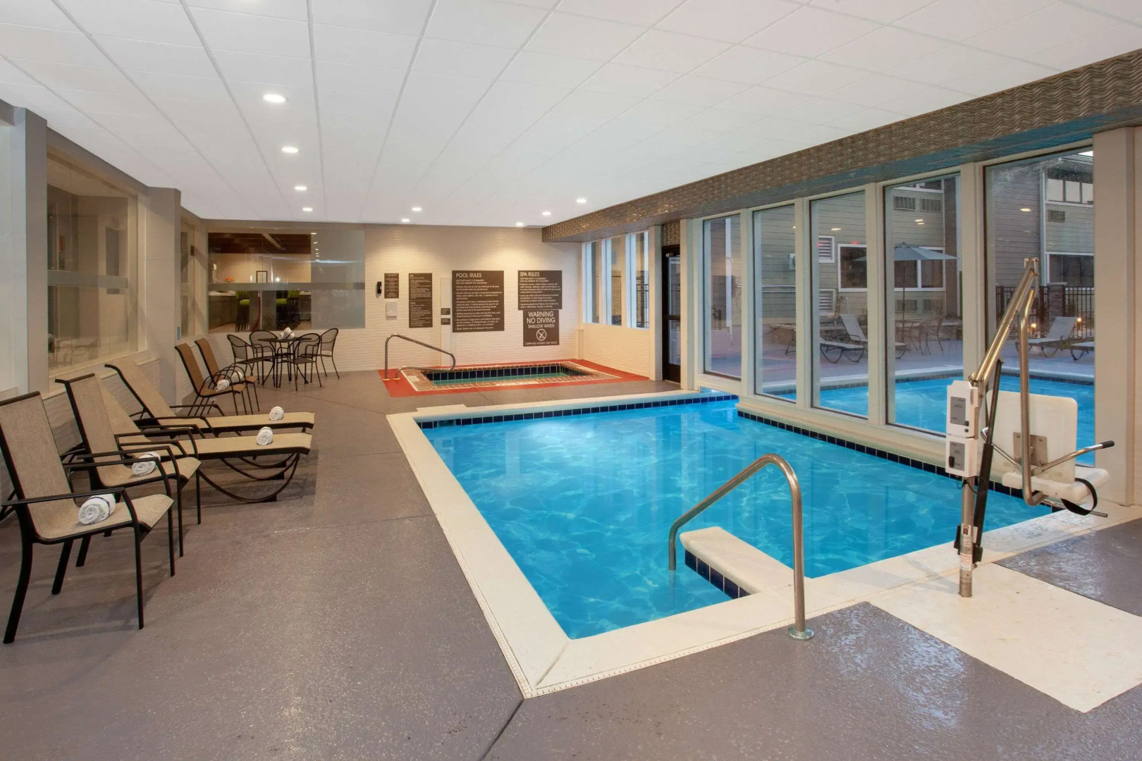 Wyndham Garden Fort Wayne