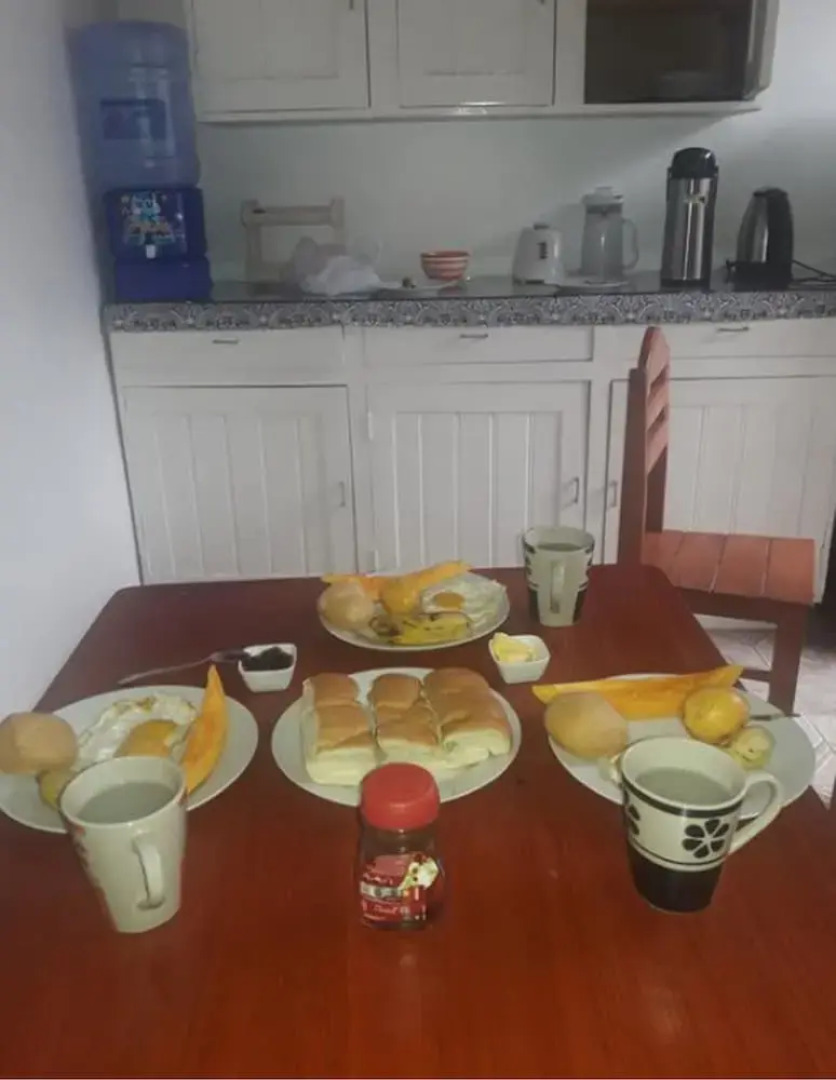 Lupuna Bunk & Breakfast