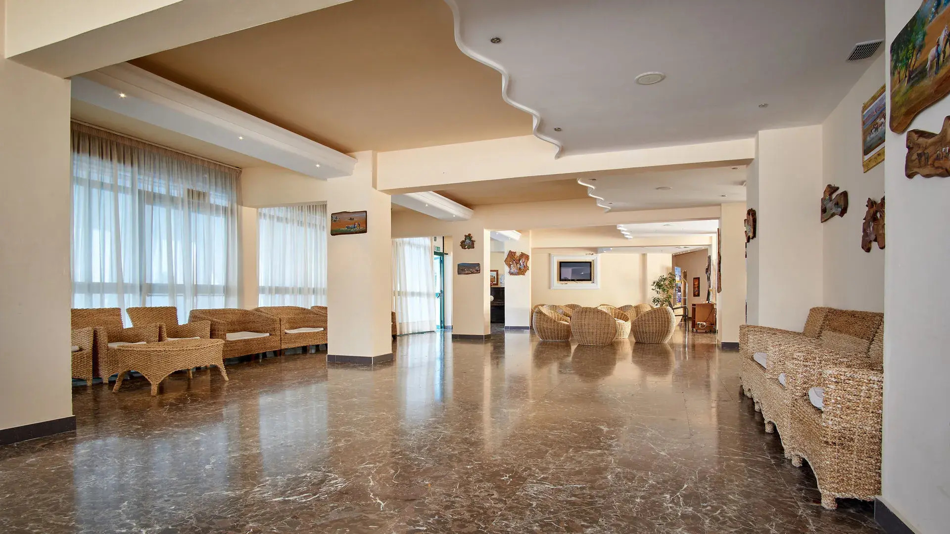 Caposkino Park Hotel
