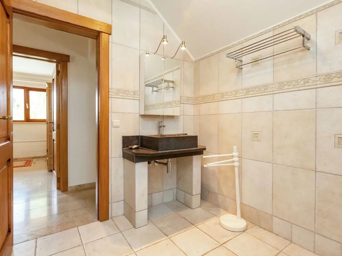 Beautiful 5 Star Villa