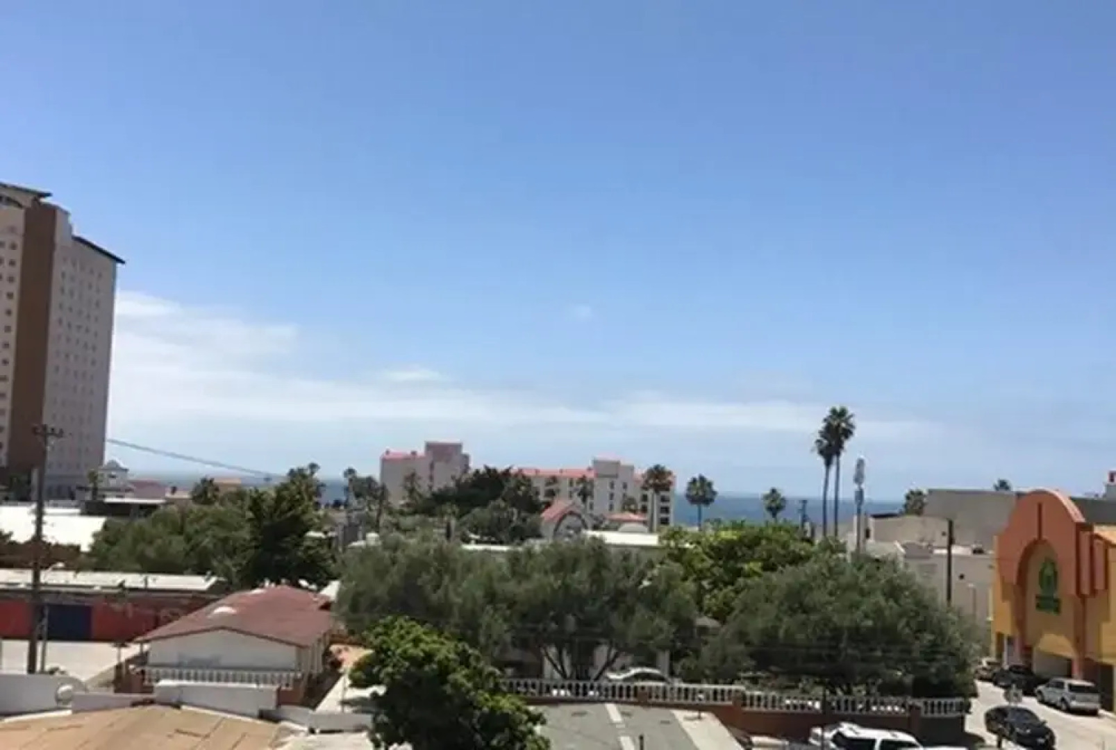 Rosarito Beach Apartments (walking distance to Papas n Beer)