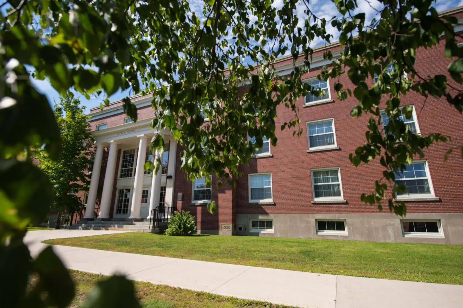 UNB Fredericton Summer Hotel