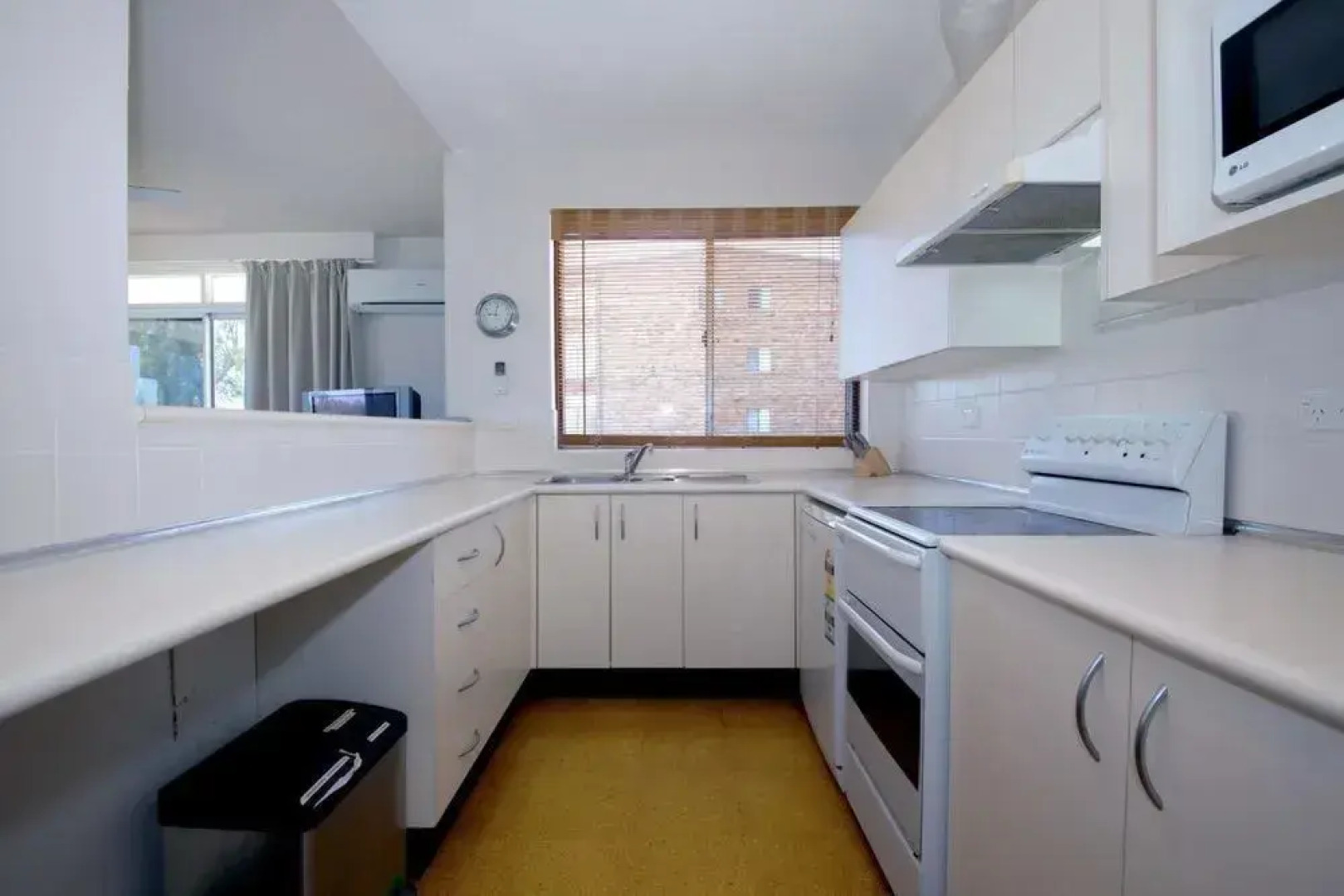 The Helm, Unit 1, 22 Voyager Close