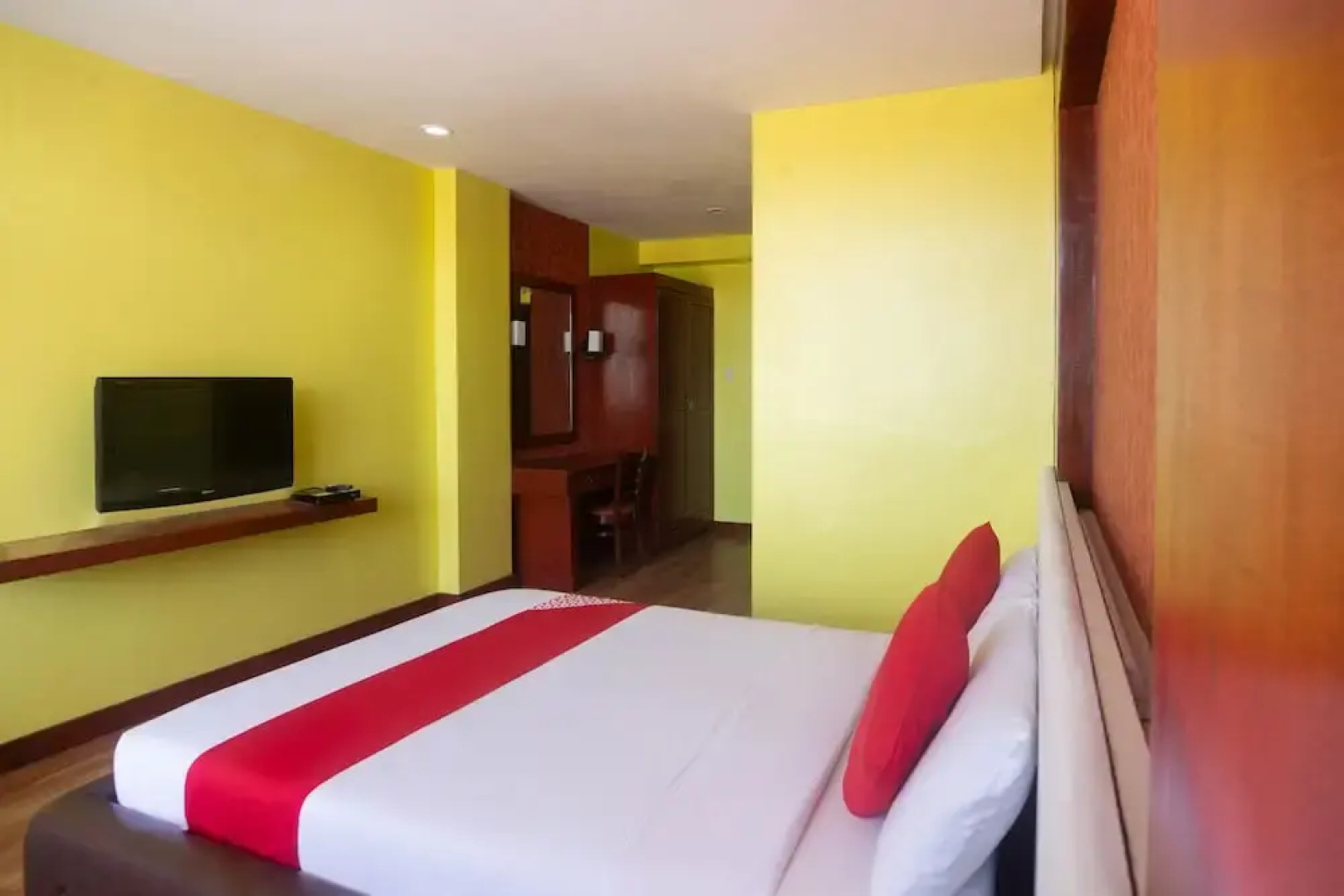 San Remigio Pensionne Suites