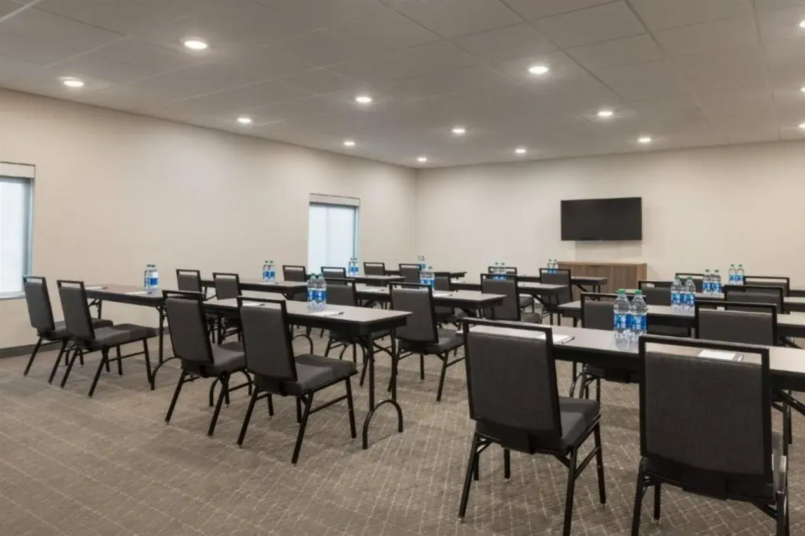 Candlewood Suites Mcpherson by IHG