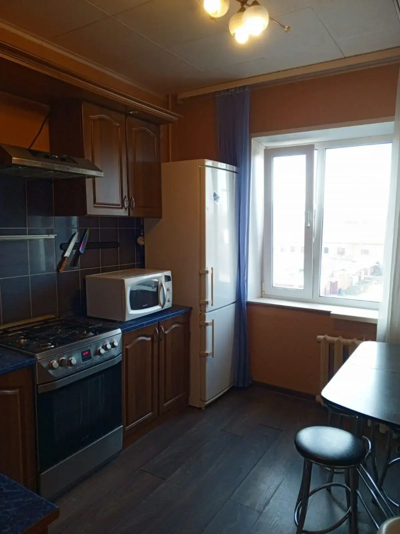 Апартаменты на проспекте Космонавтов 15