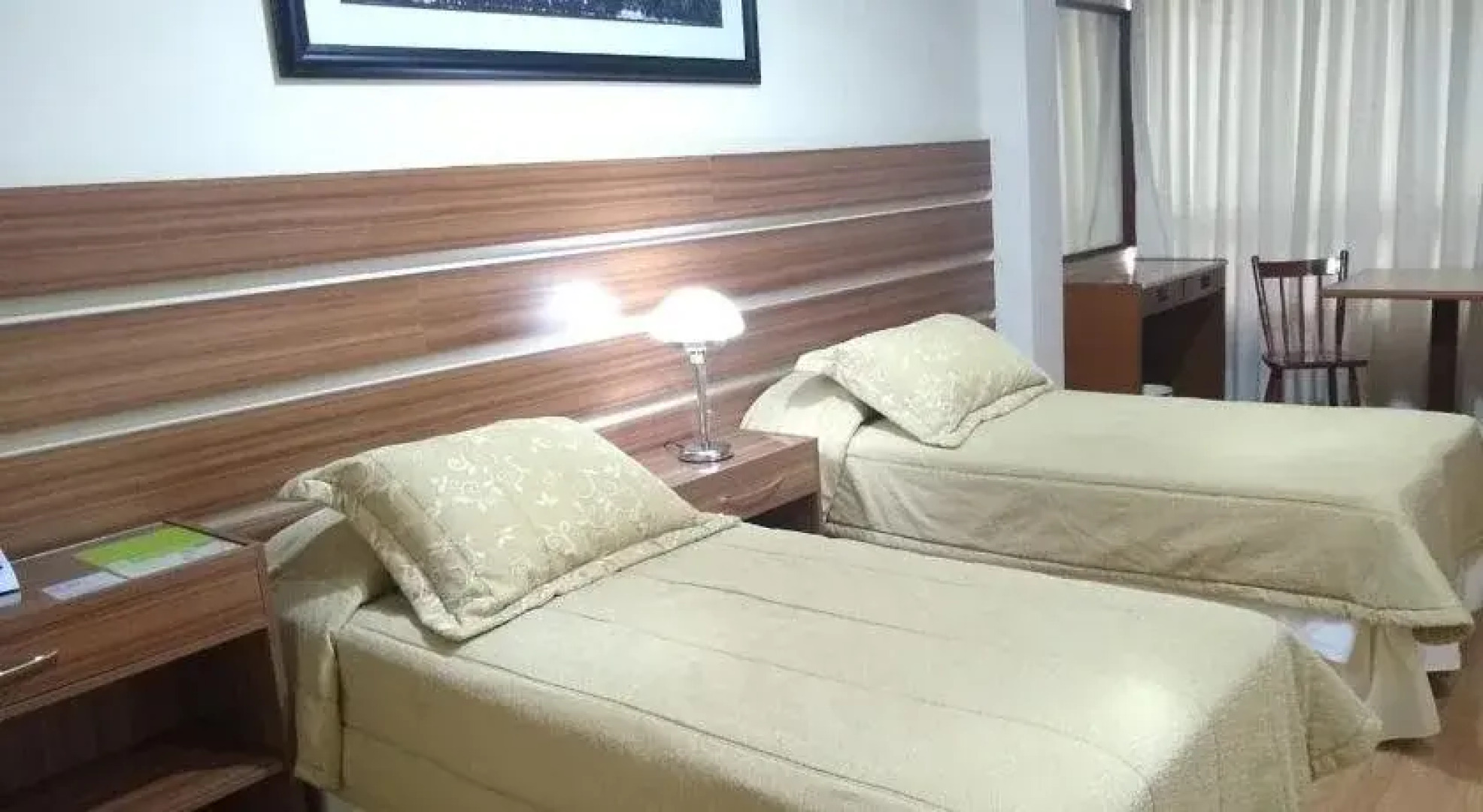 Radio Hotel Resort & Convention