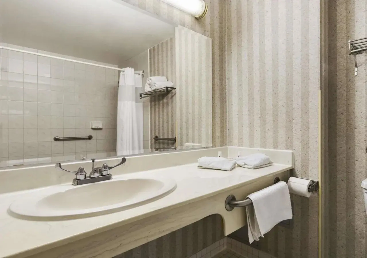 Days Inn - Toronto East Lakeview