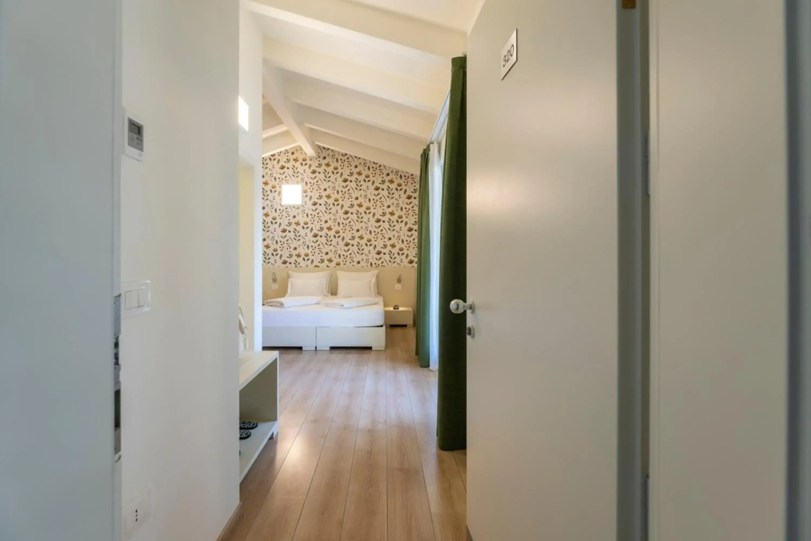 Hi Hotels Torbole Pool & Spa