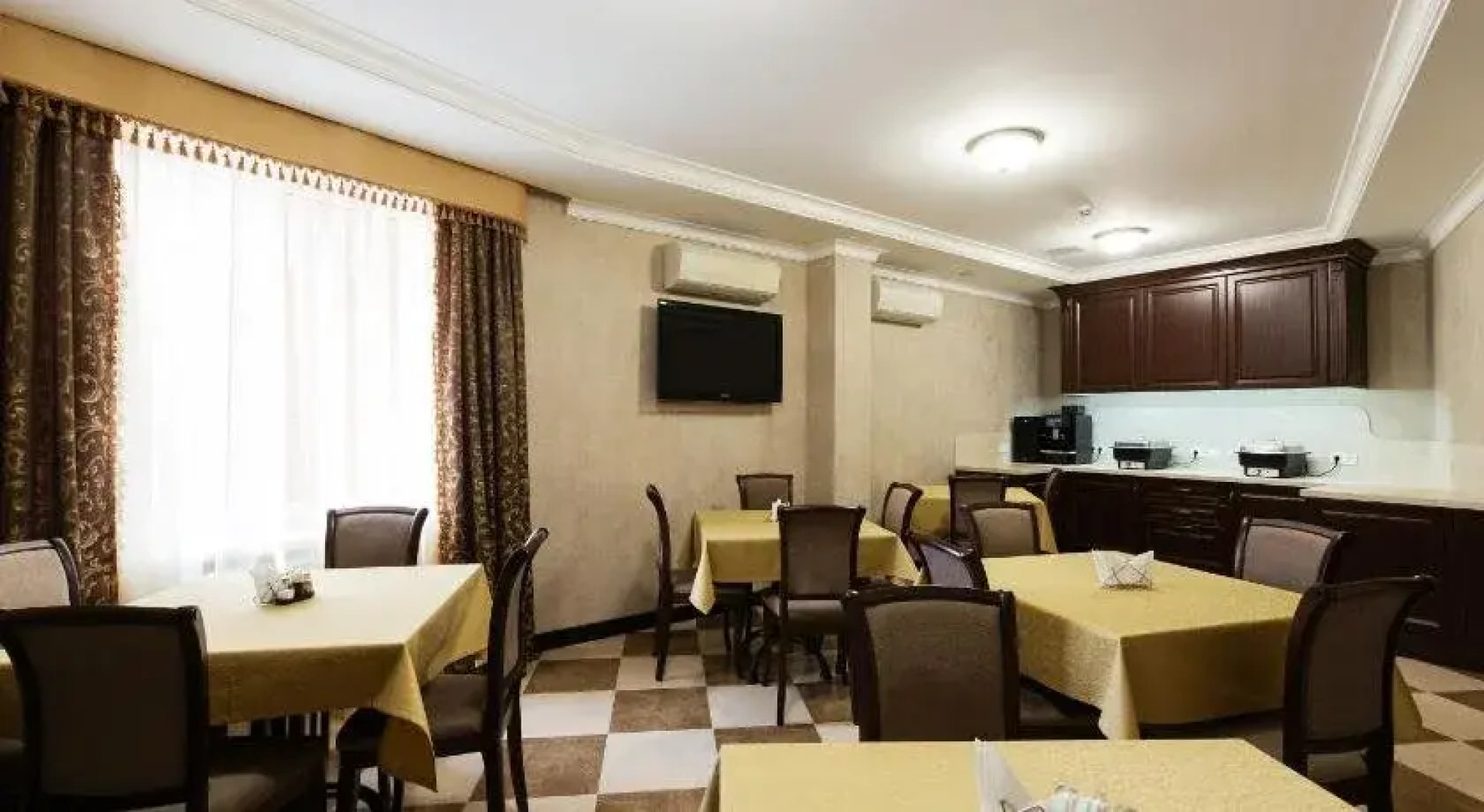 Отель Helicopter