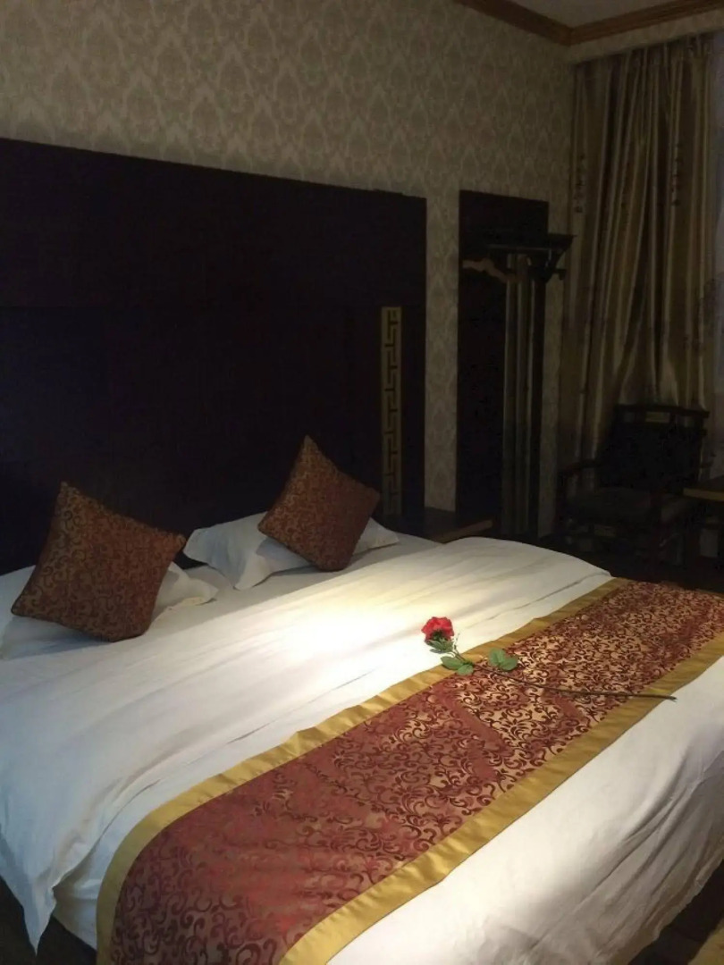 Sanlong Hotel in Kaiyuan City