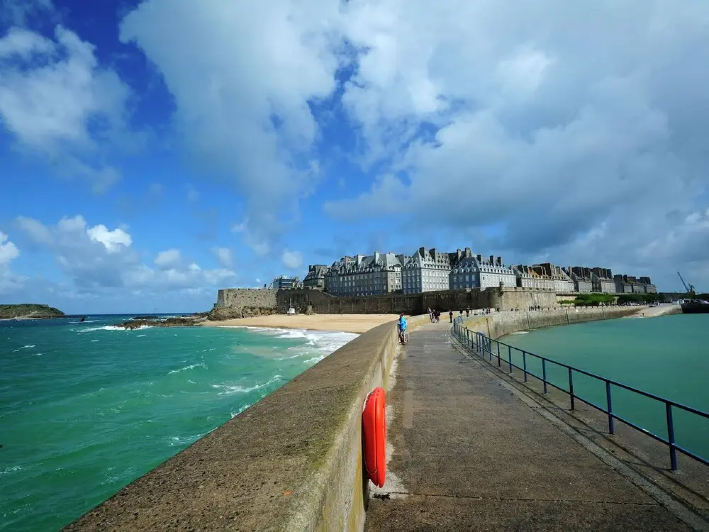 Part of nie House Between Country and Beaches