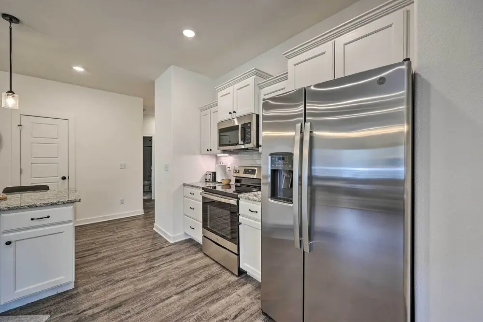 Newly Built Bella Vista Home Near Lakes