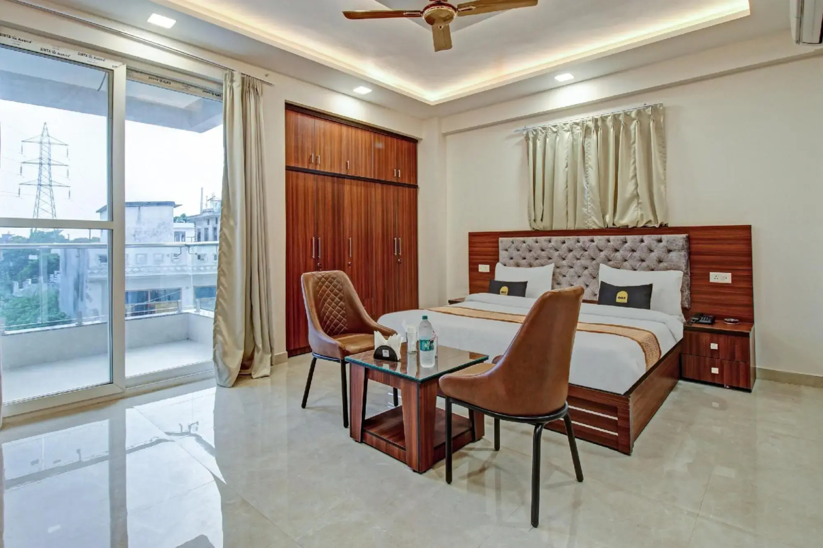 Townhouse OAK VS Shivanya