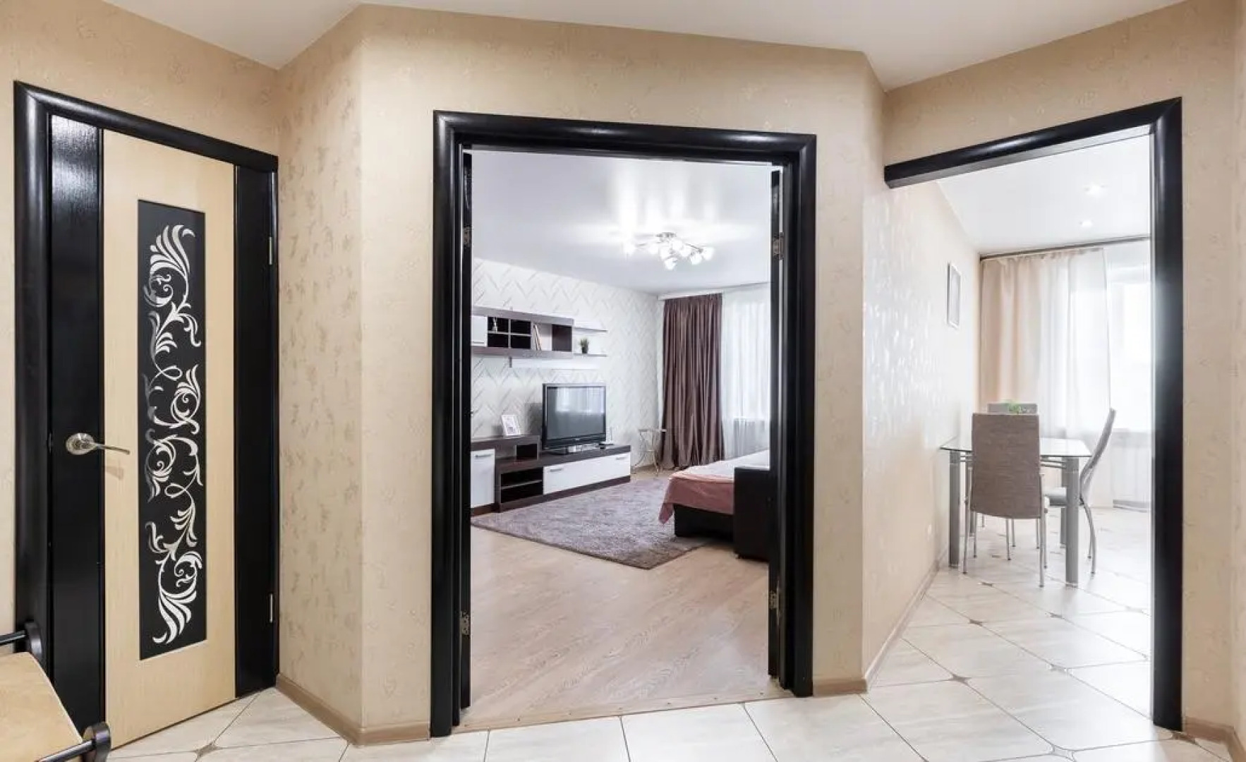 Tolstoy Apart Пионерская, д1