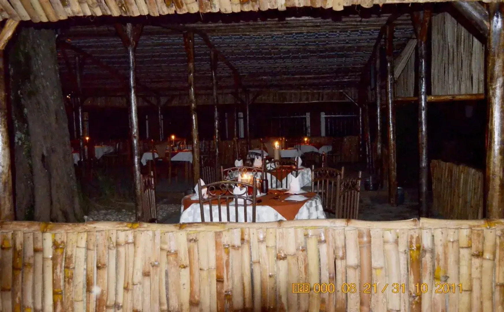 Saffron Beach Bistro & Cottages