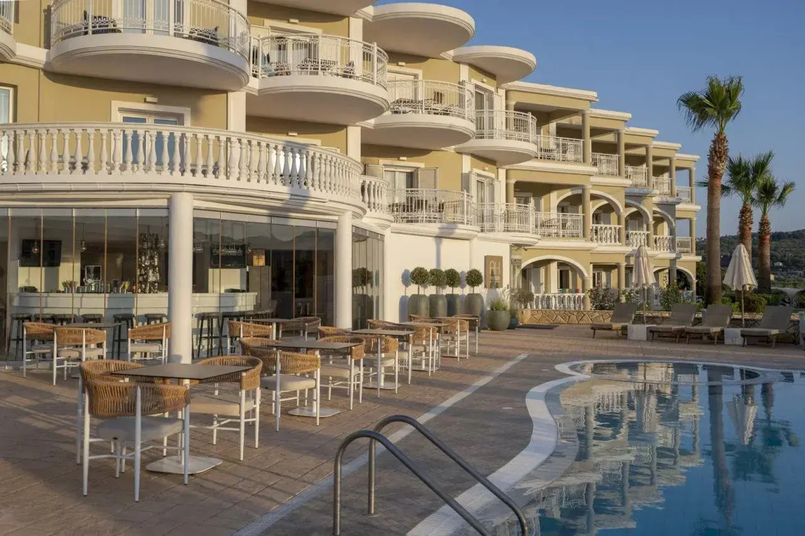 Arkadia Luxury Hotel Apartments