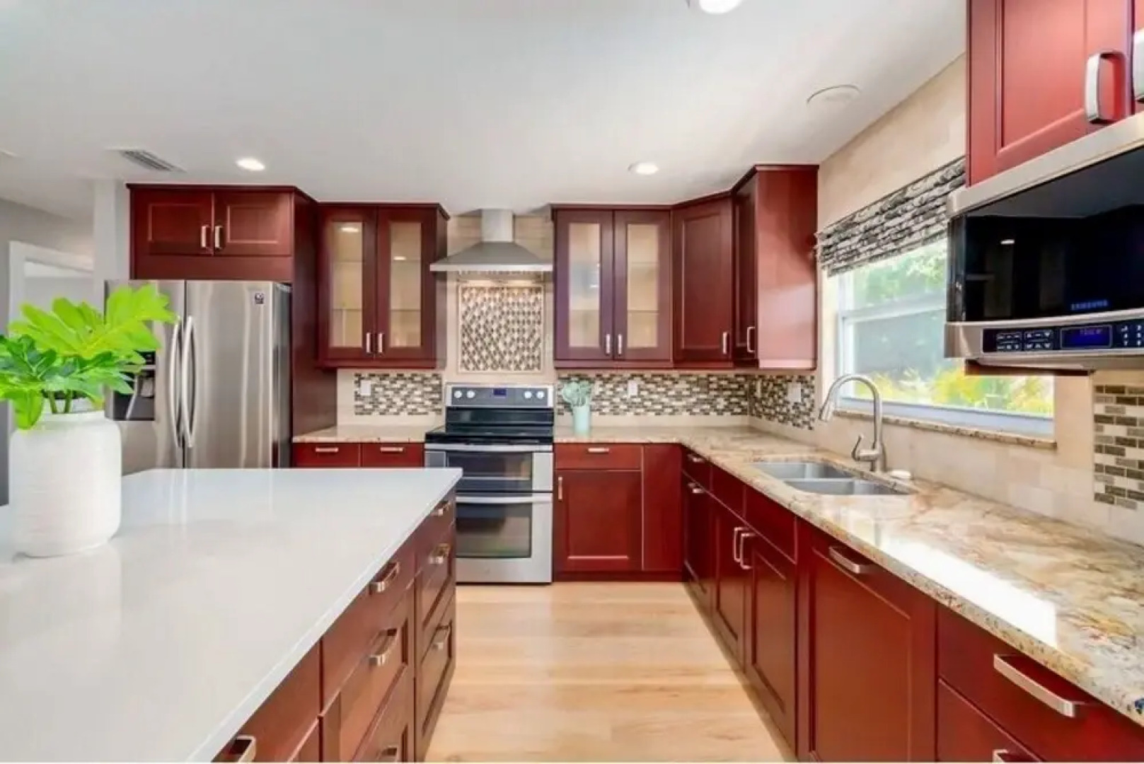 Family-friendly Pool Paradise Near Beaches 4 Bedroom Home