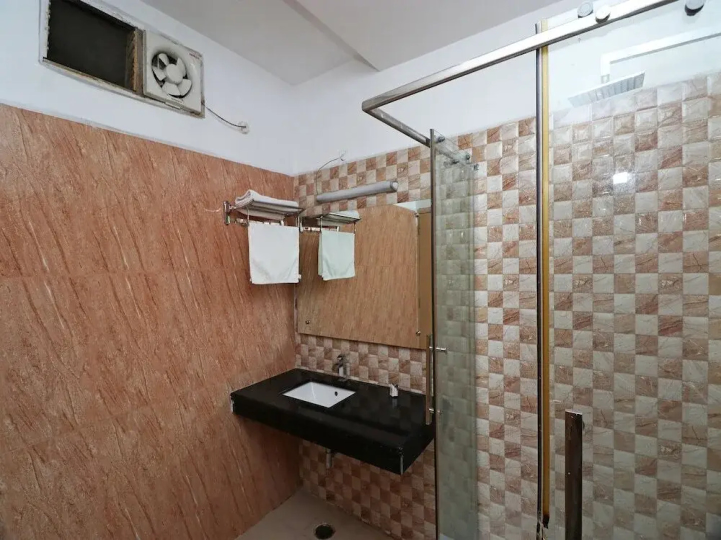 Hotel Yash Inn By OYO Rooms