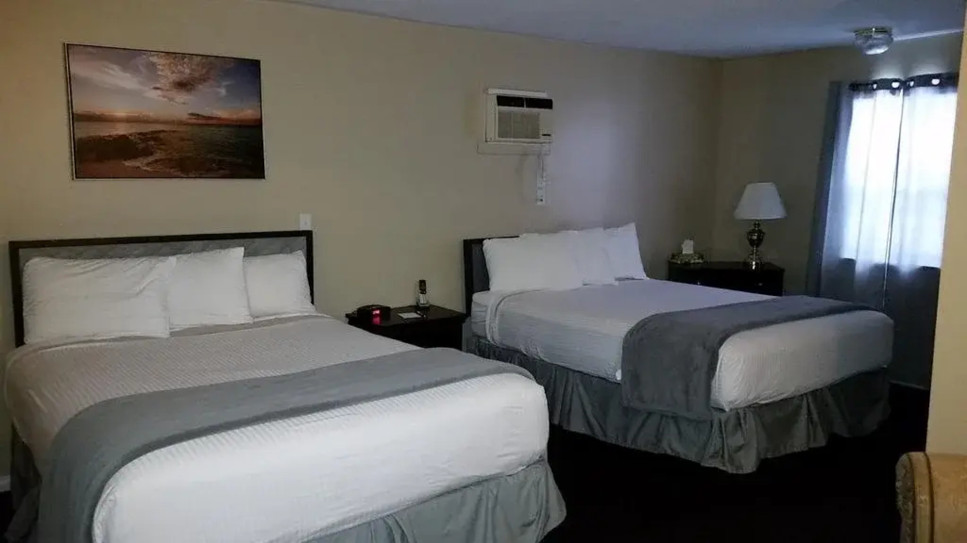 Middleton Motel & Suites