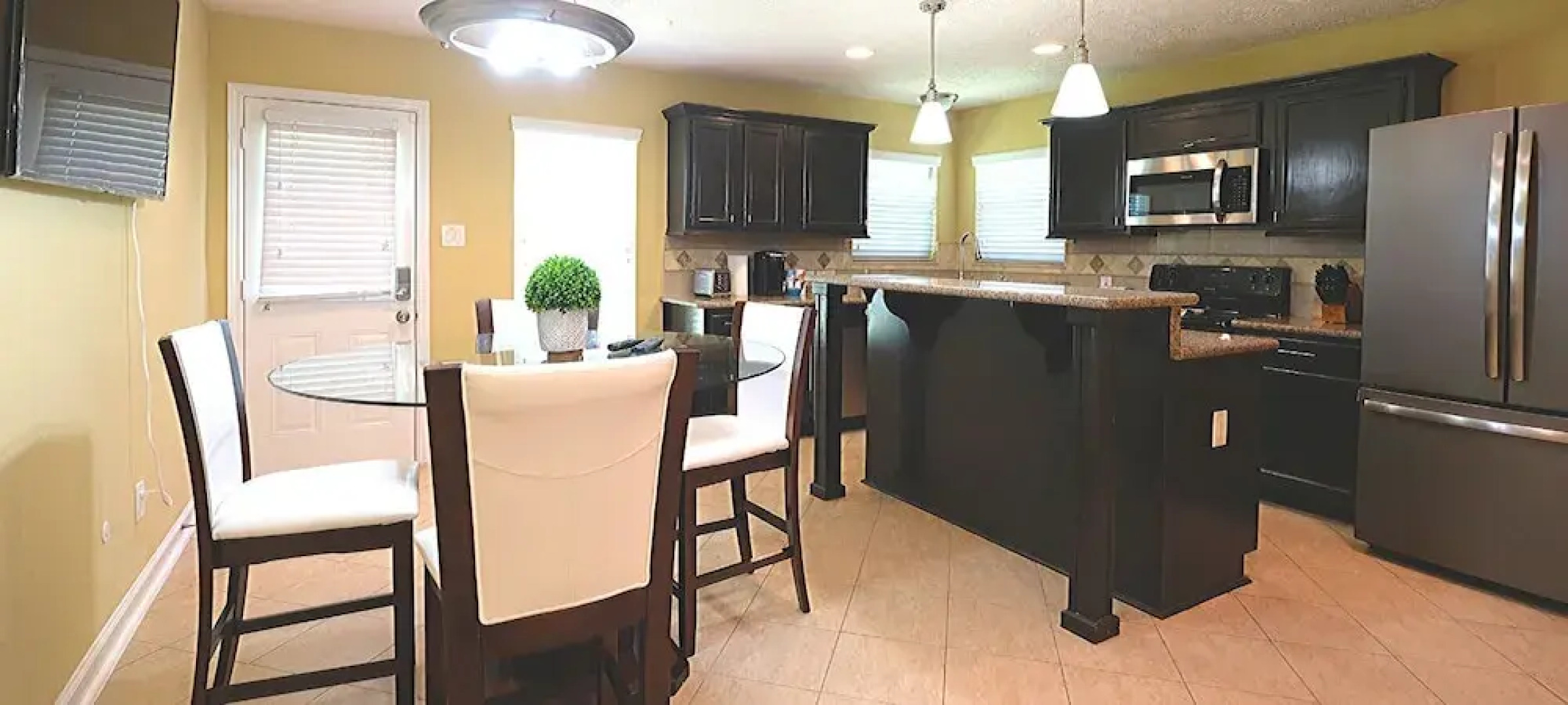 4Bdrm 2Bath 9Beds - 25mins to Downtown