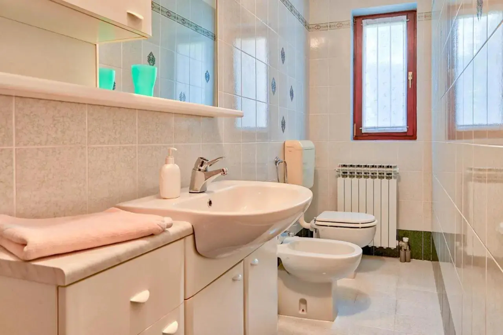Iby Apartment