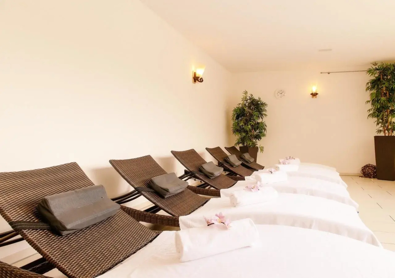 Hotel Lenzerhorn – Alpine Stay, Spa & Savour